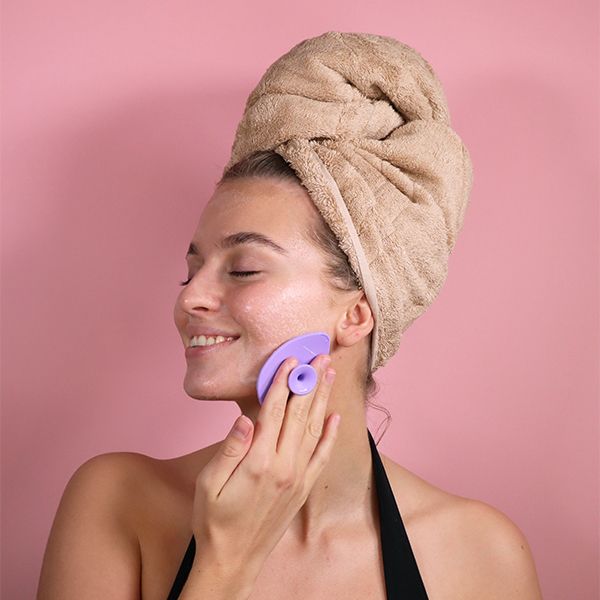 Cleansing & Peeling Tool Purple från Makeup Mekka – bild 2