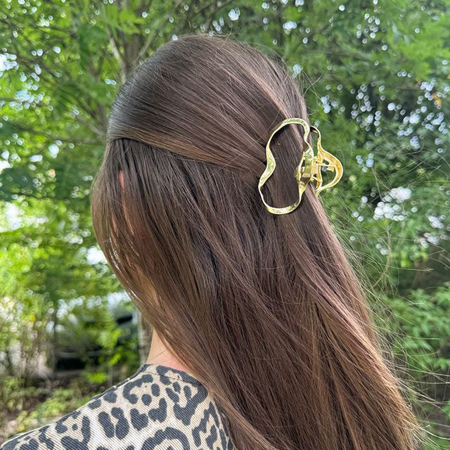 Golden Wave Hair Clip från Makeup Mekka – bild 2