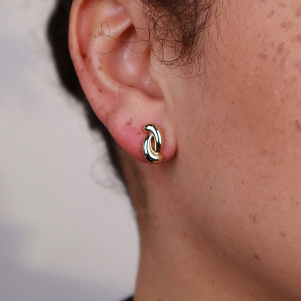 Twist & Turn Earrings från Makeup Mekka – bild 5