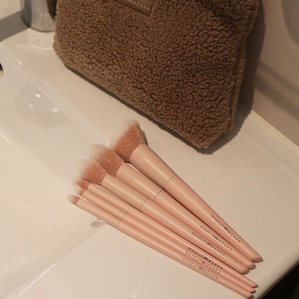 Soft Pink Brush Set från Makeup Mekka – bild 3